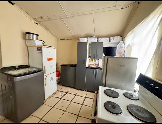 2 BEDROOM FREEHOLD FOR SALE IN KUYASA